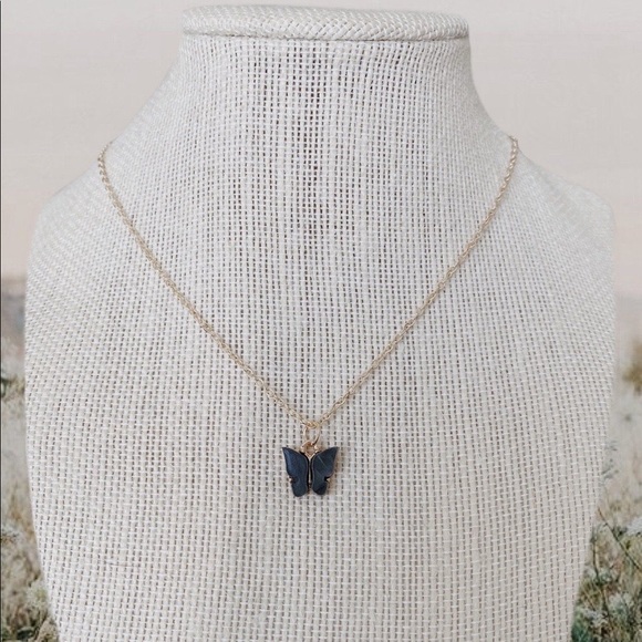 Crystal Butterfly Necklaces🦋🧚🏻♀️ - Picture 5 of 5